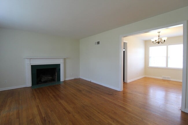 Photo - 2 Bedroom 1 Bath Home In Mission Kansas