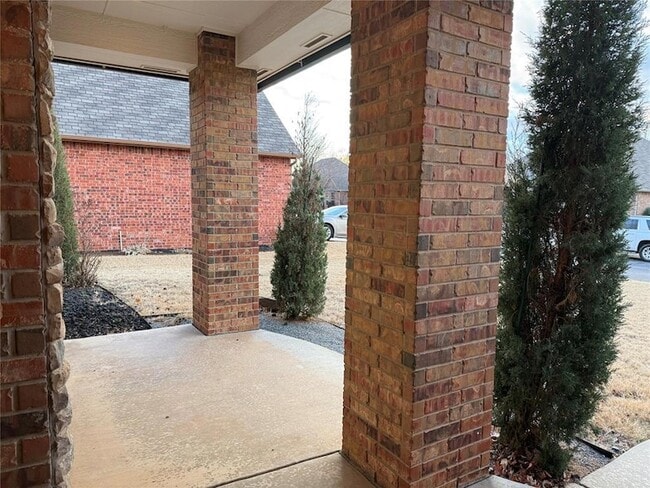 Photo - 16616 Moorgate Ln