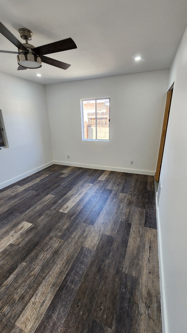 Building Photo - 7022 Willis Ave Rental