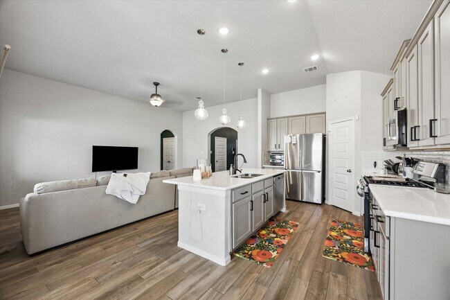 Photo - 1849 Beau Banks Wy