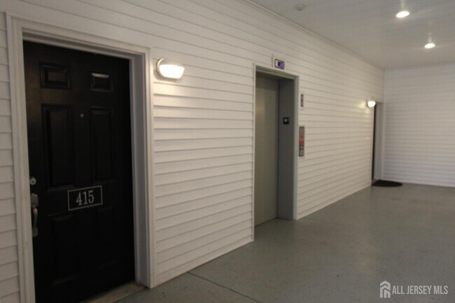 Photo - 814 Stiller Ln