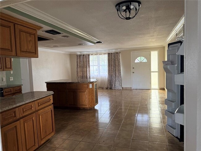 Photo - 10836 Leeds Rd