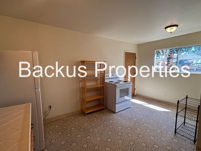 Photo - 545-549 Union St Unidad 545