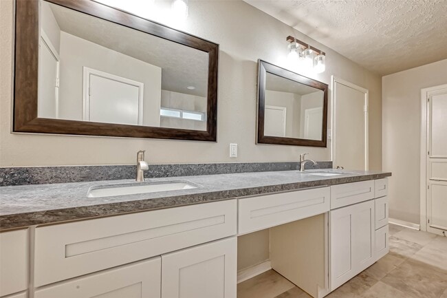 Photo - 3615 Highfalls Dr