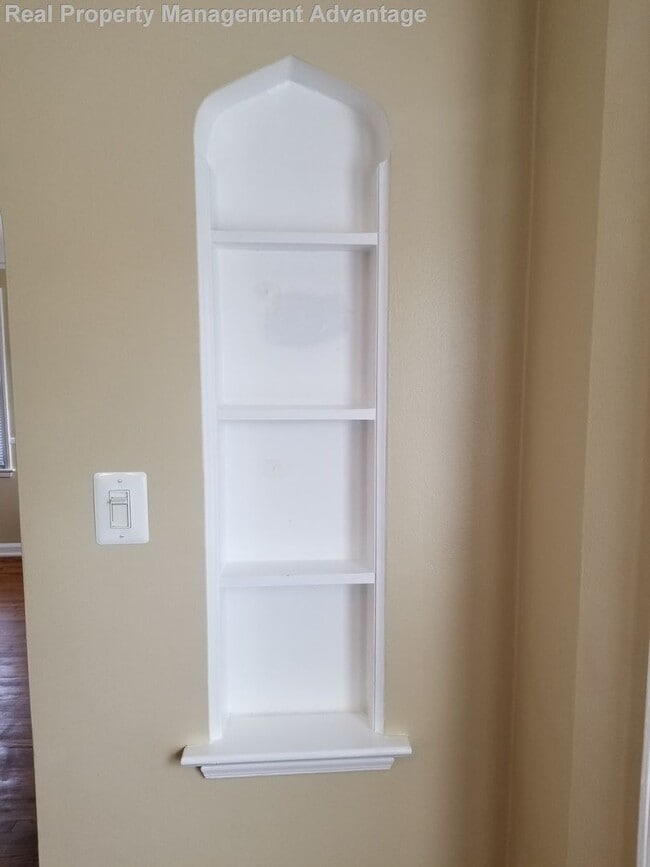 Photo - Meticulously Maintained 2 Bedrooms and 1.5 Bathrooms in Ferndale!