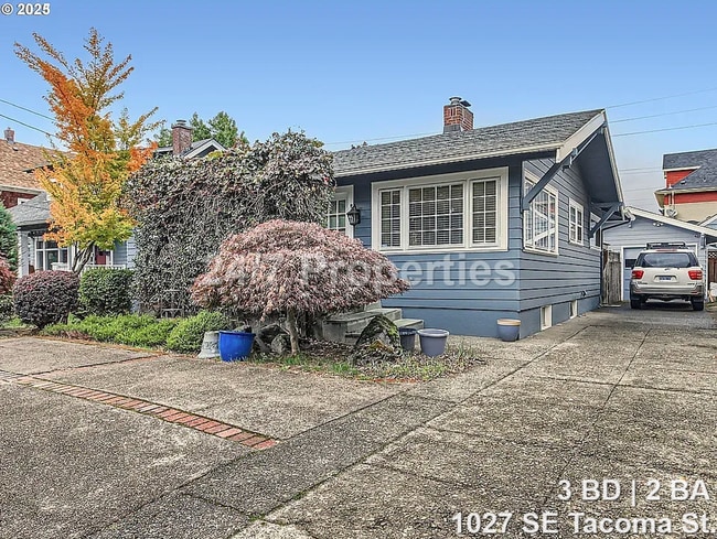 Building Photo - Light-Filled 3 BD | 2 BA Home in the Heart of Sellwood!