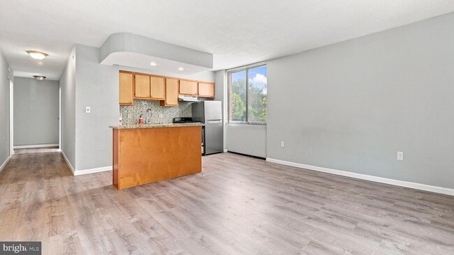 801 Yale Ave Unit 104