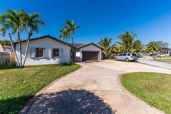 Photo - 10290 SW 145th Pl