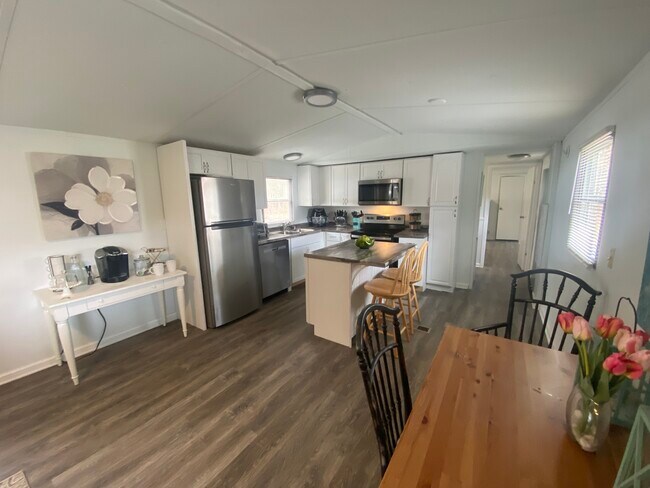 Photo - 430 Ranch Rd