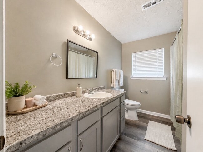 Photo - 733 Hill Rise Ct