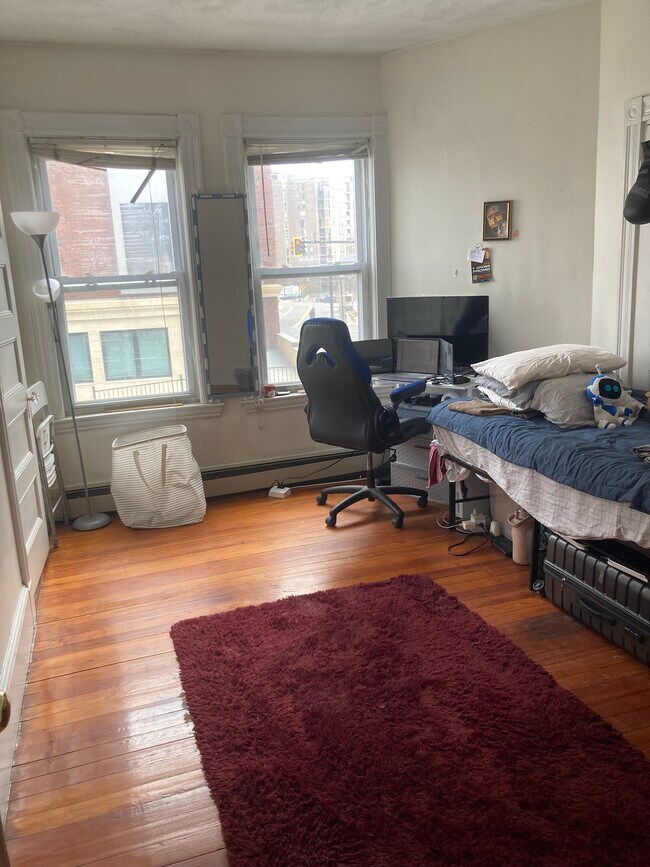 Photo - 77 Walnut St Unit 1