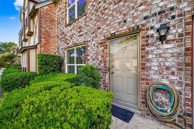 Photo - 14719 Barryknoll Ln Unit True
