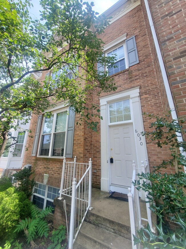 Photo - 6030 Lincolnia Rd Townhome