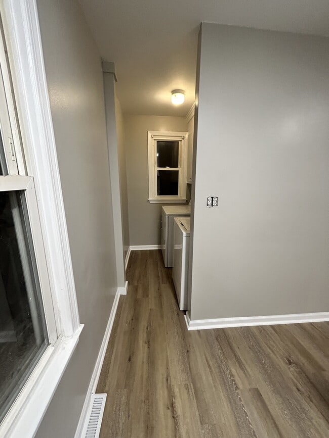 Photo - 169 Pleasant St, LLC Unit Apt 1