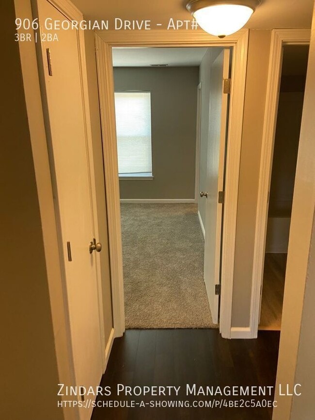 Photo - 906 Georgian Dr Unit Apt# E