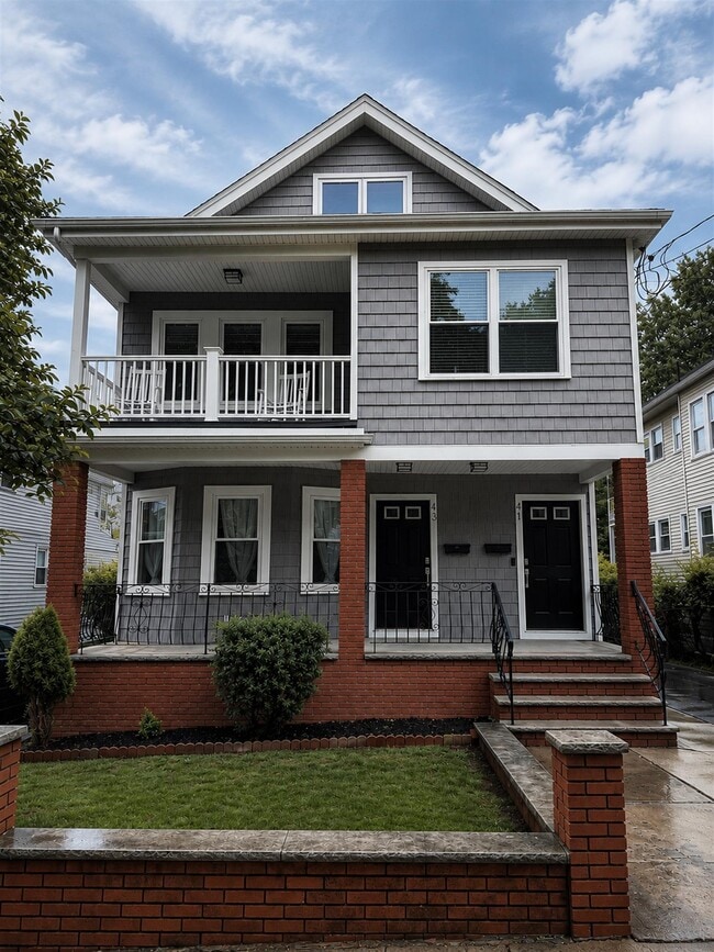 Building Photo - 43 Garrison Ave Unit 2