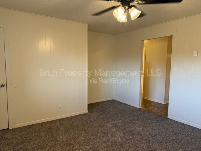 Photo - 1420 McArthur Rd Unit 23