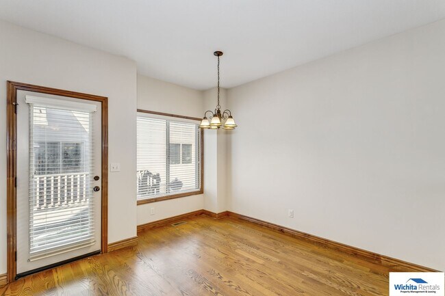 Photo - 11716-11718 Crestwood Unit 11716 Crestwood