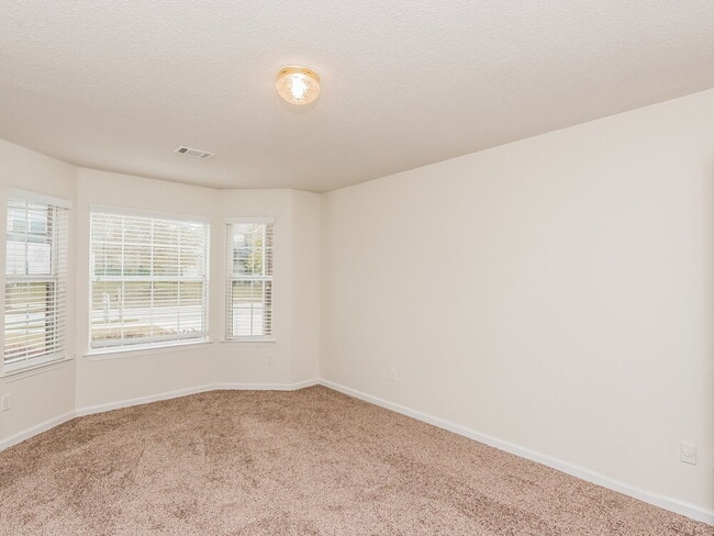 Photo - 1008 Spaniel Terrace