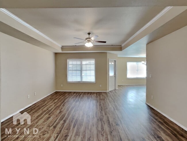 Photo - 2109 Cedar Cir