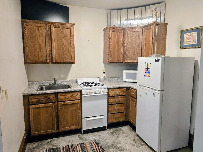 Photo - 1920 Stevens Ave Unit 5