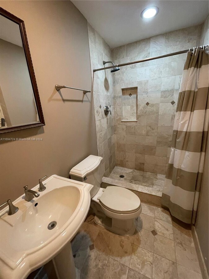 Photo - 12220 SW 39th St Apartamento Unidad *