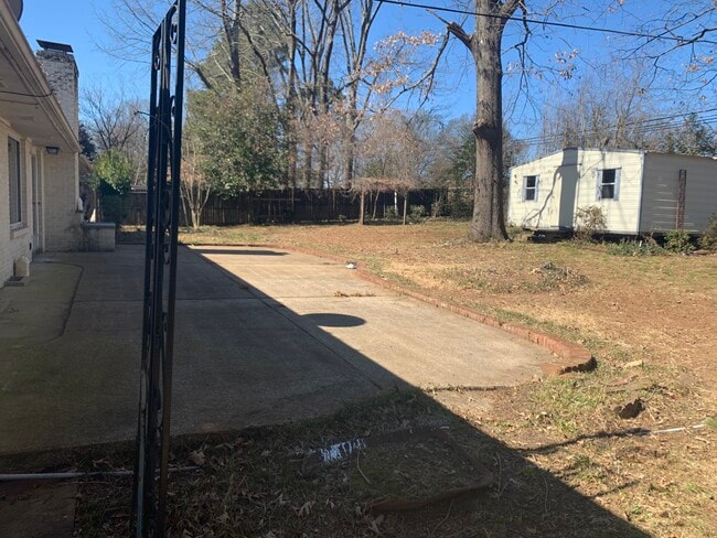 Photo - 1633 Lamar St