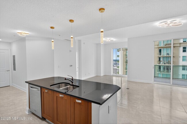Photo - 1431 Riverplace Blvd Unit 2402