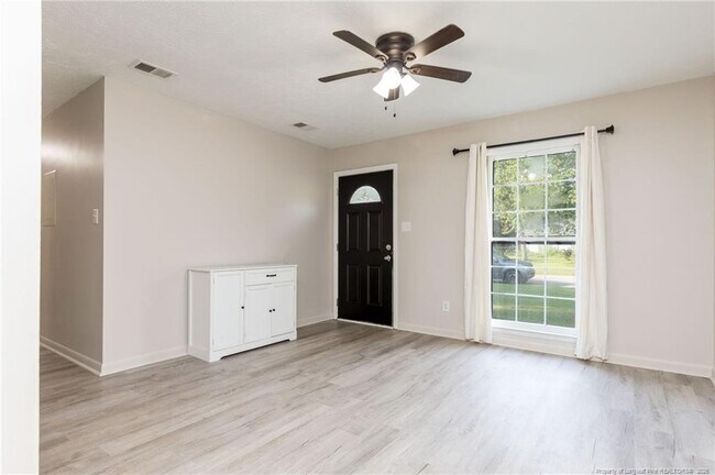 Photo - 6449 Rutherglen Dr