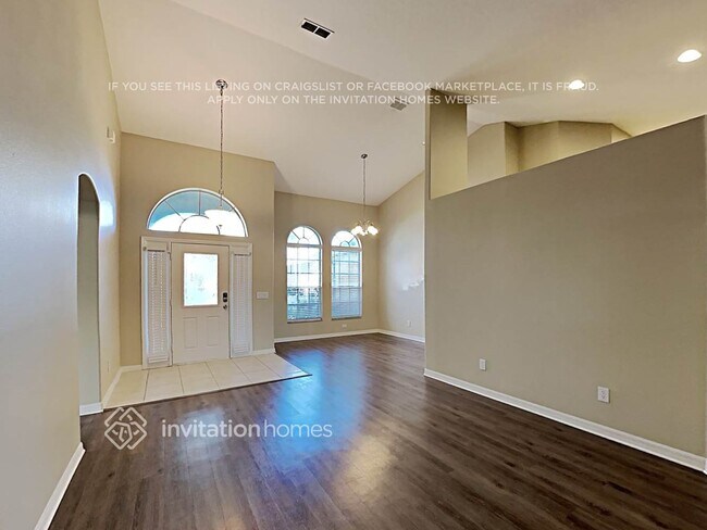 Photo - 958 Chamberlin Trail