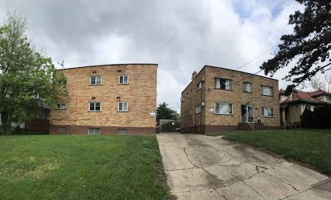 Exterior Photo #2 - 3412 Lumardo Ave Unit Apt. #1