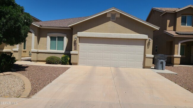 Building Photo - 3893 Loma Brisa Dr