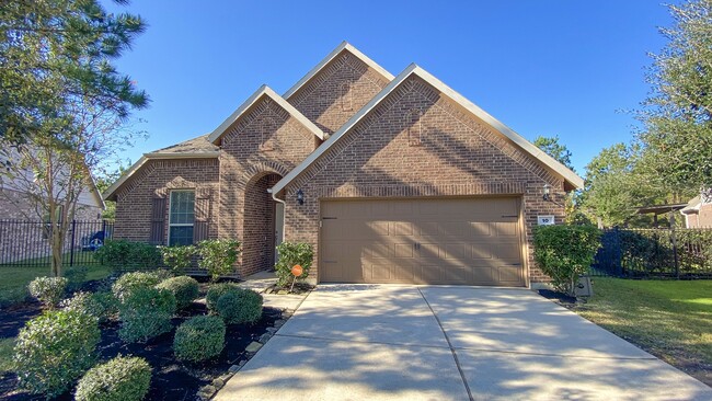Building Photo - 10 Pinestead Ct