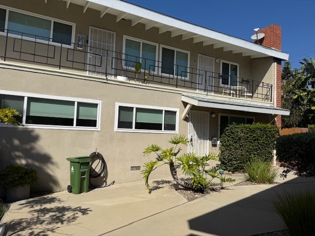 Building Photo - 8420 Gulana Ave Unit Apt #1