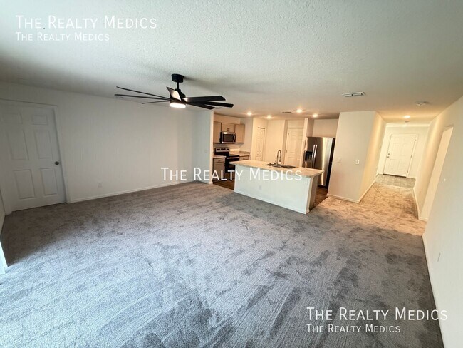 2790 Hague Ave