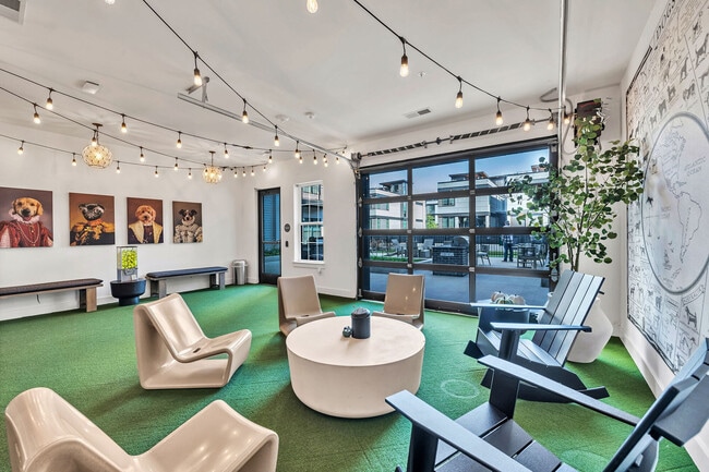 Photo - Commodore Old Town Manchester