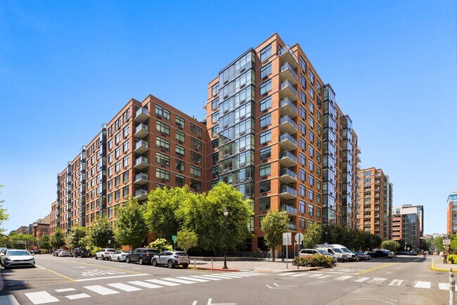 Building Photo - 1400 Hudson St Unit 1103 Rental