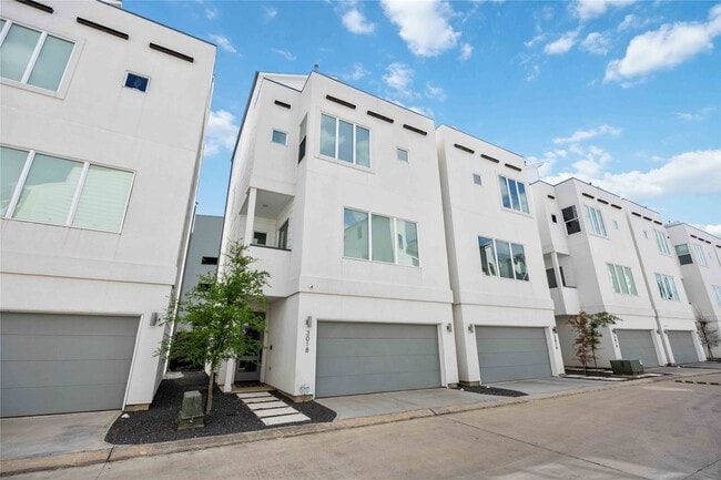 Photo - 3018 Markle Dr