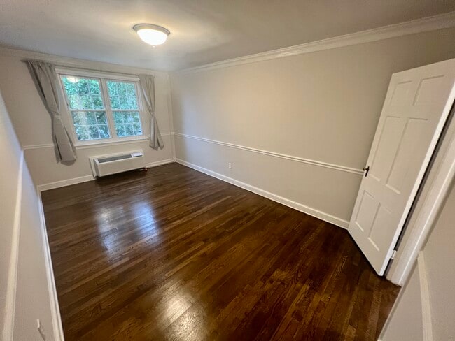 Photo - 7 E Glebe Rd Unit C