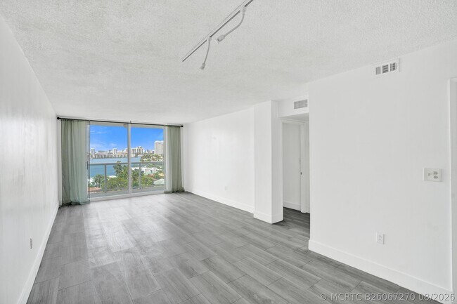 Photo - 2841 NE 163rd St Unit 1111