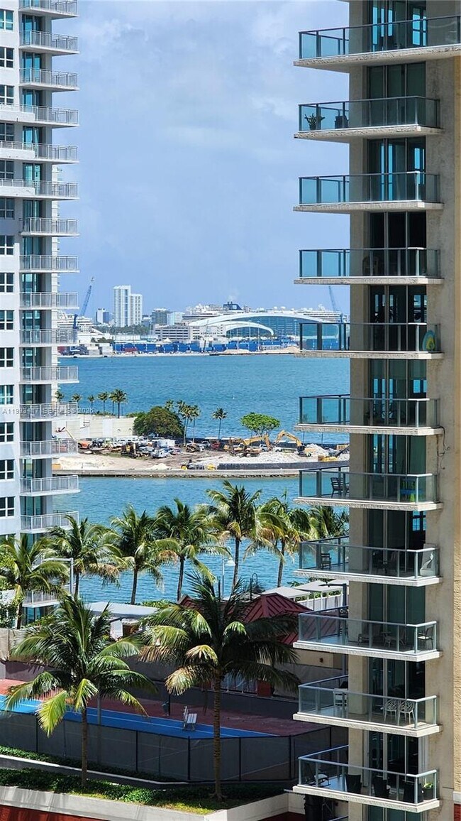 Photo - 1200 Brickell Bay Dr Unidad 1510