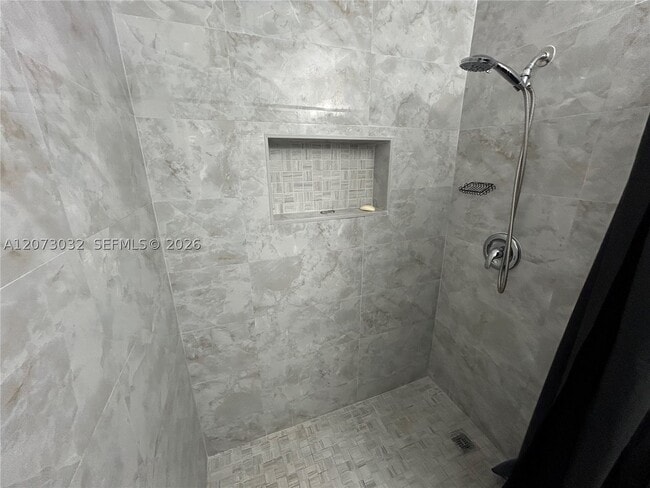 571 SW 29th Ave