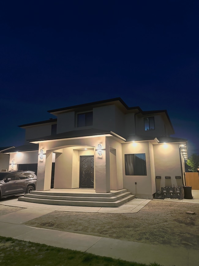 Photo - 14502 Graystone Ave Unit B