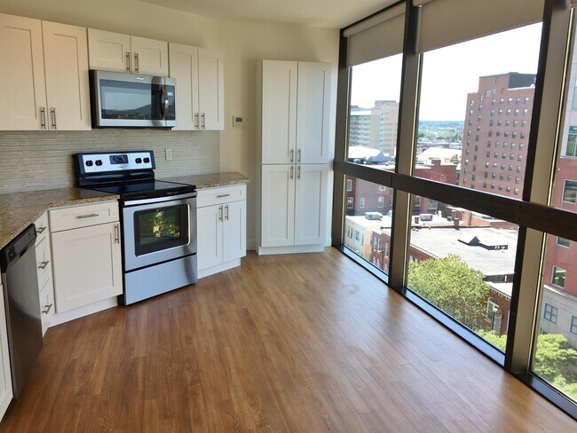 Photo - 875 Elm St Unit 901