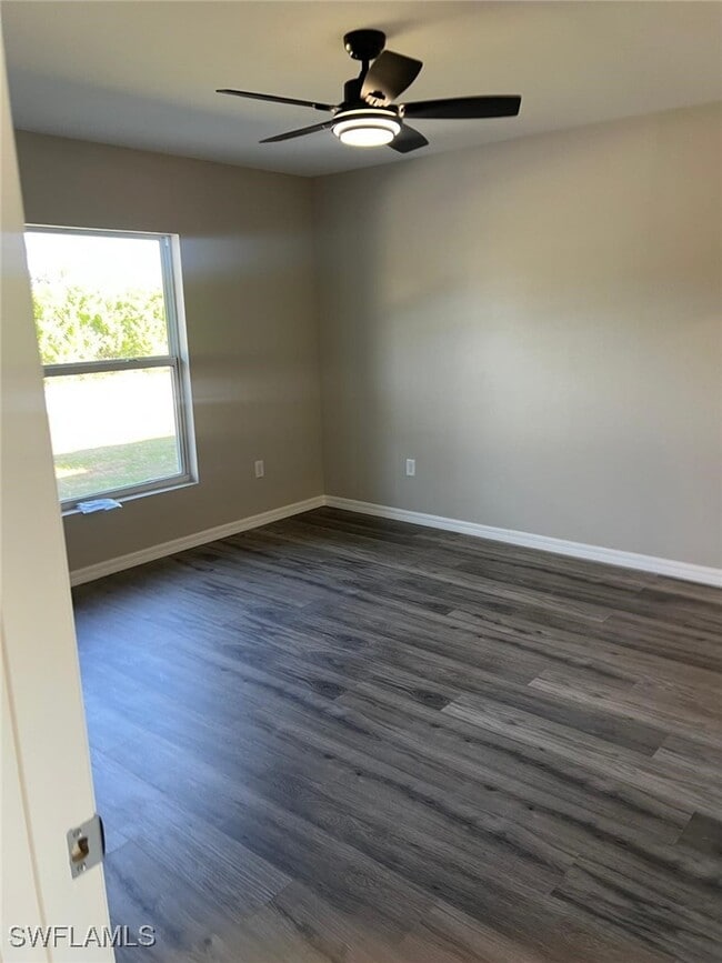 Photo - 374 Compese Ave S