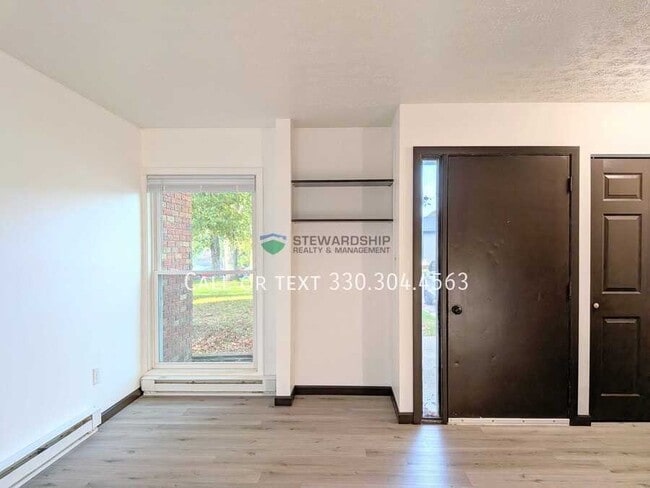 Photo - 235 Engadine Ct Unit C-6