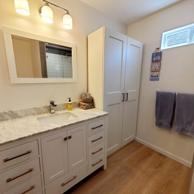 Bathroom/lots of storage - 8973 W 24th St