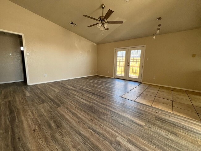 Photo - 3815 SW Hickory Ln