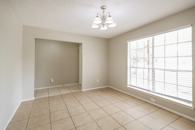 Photo - 4511 Chestergate Dr