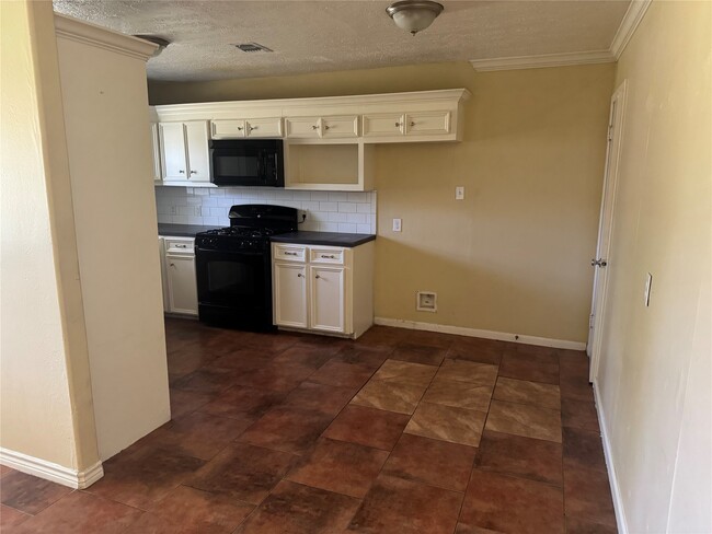 Photo - 6830 Langdon Ln